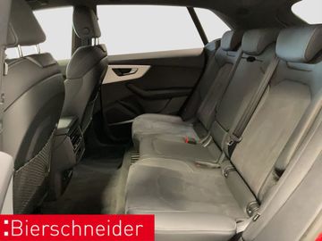 Audi Q8 - 11