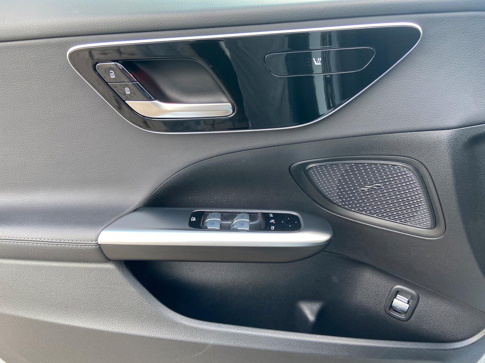 Mercedes-Benz C 180 T Avantgarde+AHK+Standhzg+RüKa+CarPlay+LED