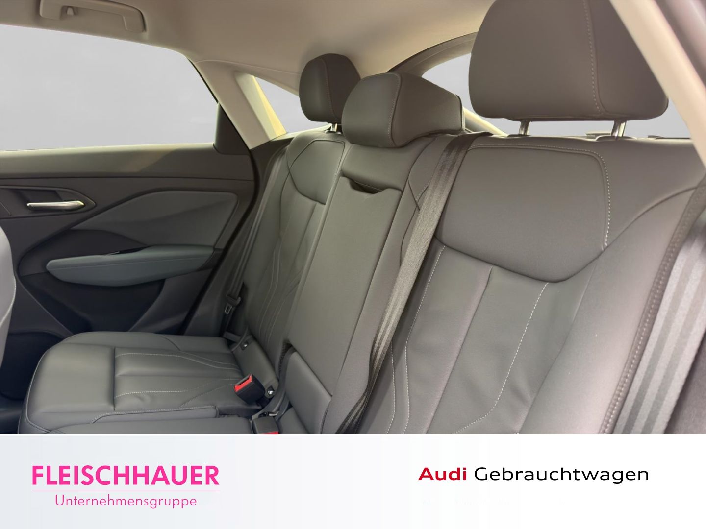 Audi Q3 Sportback 1.4 TSI e-hybrid S-LINE  AHK+LEDER+ foto 10