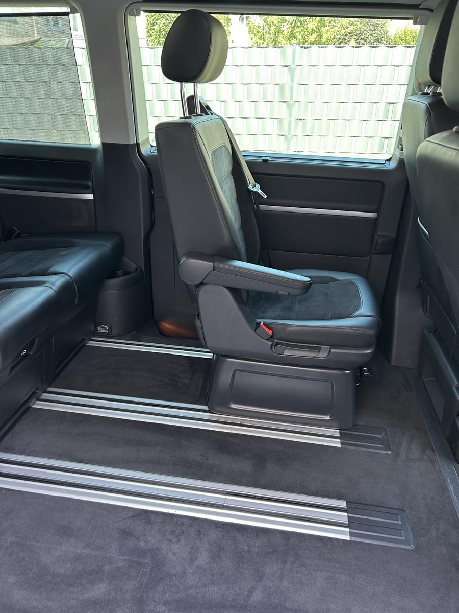 Volkswagen T6 Multivan Highline 2,0TDI- mit Garantie