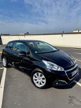 Peugeot 208 1.2 Active PureTech 82 Active *Service neu* 