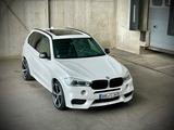 BMW X5 M50 M50d - Schnitzer, TV, Panorama, AHK - weiße BMW X5 M50