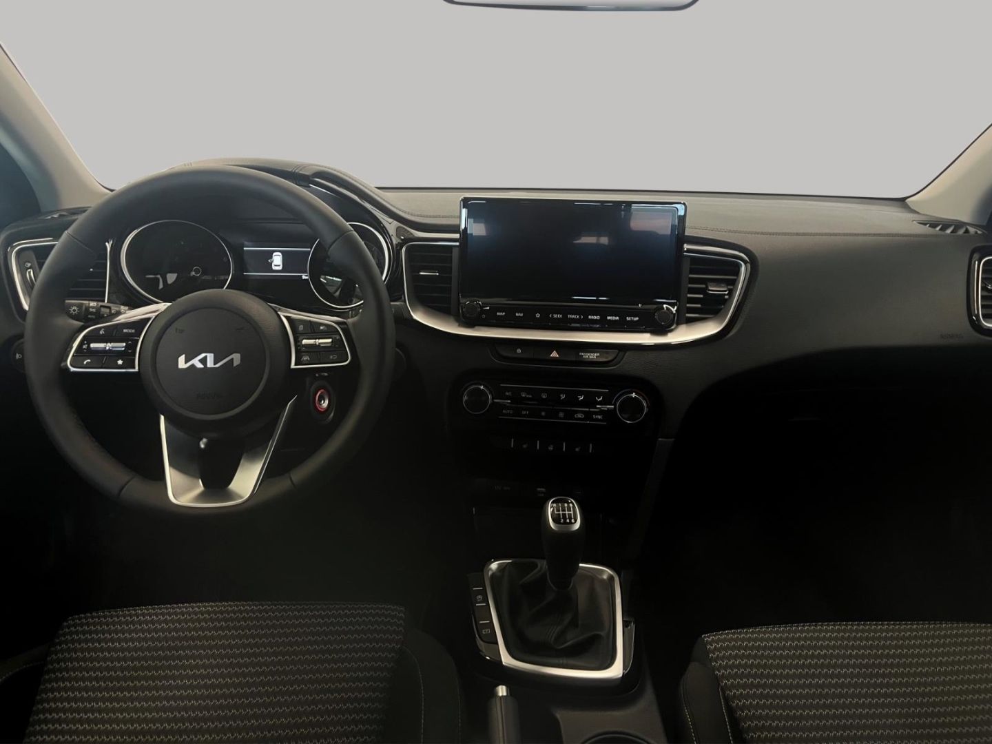 Fahrzeugabbildung Kia Ceed_sw Vision Kamera Tempomat Navigation DAB