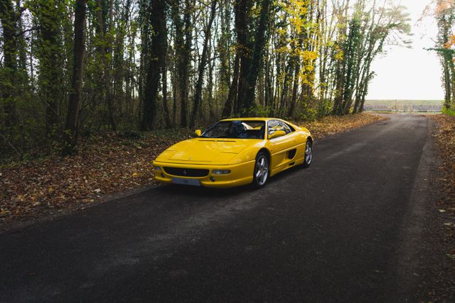 Ferrari F355 GTS