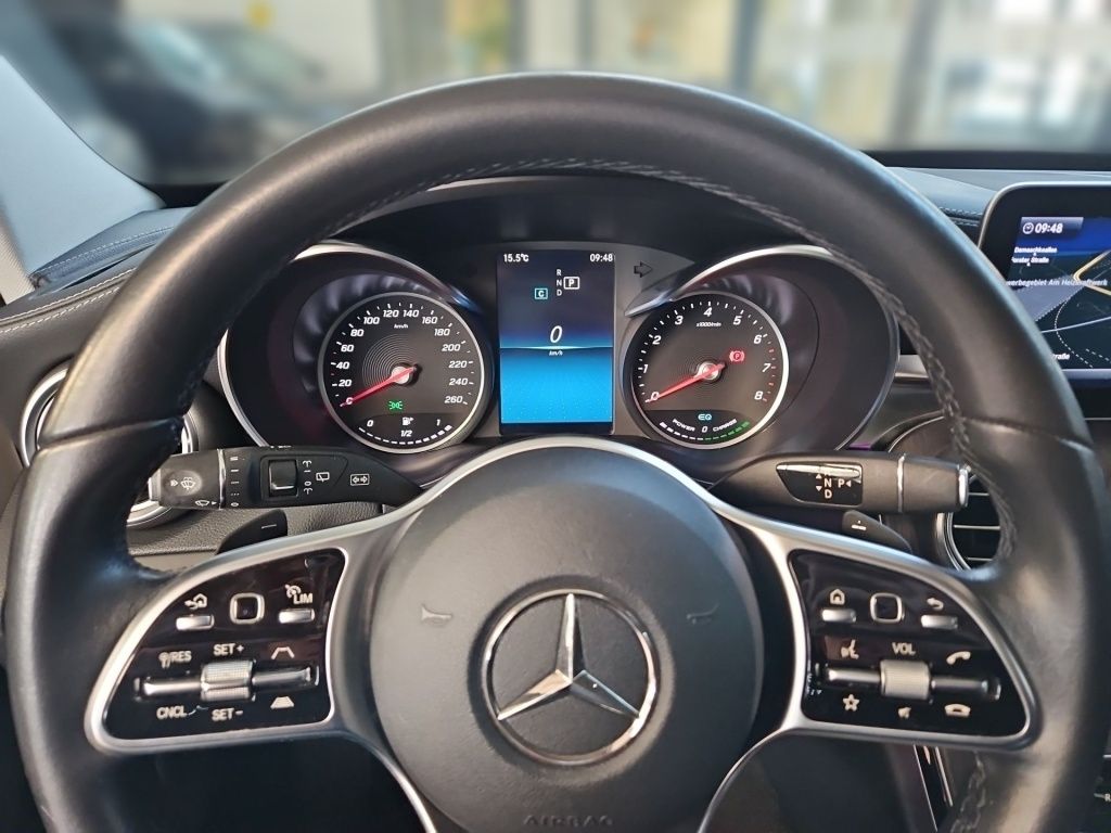 Fahrzeugabbildung Mercedes-Benz C 200 T AMG Distronic+ SDHZ Airmatic Pano Sound