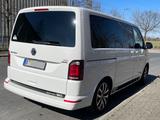 Volkswagen T6 Multivan Edition 30; Neuer Motor! 4Motion - VW T6 Multivan Gebrauchtwagen in Berlin