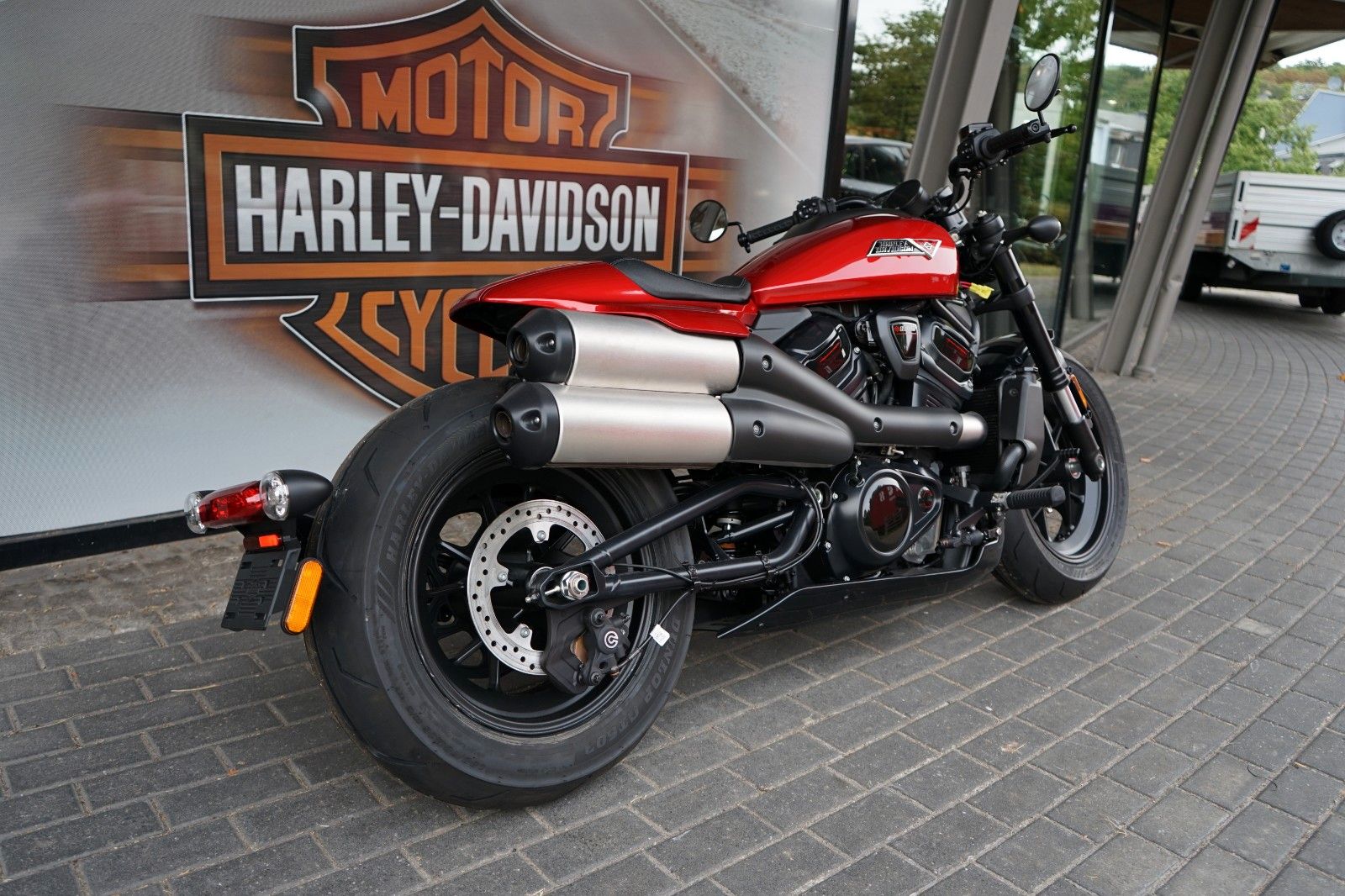 Fahrzeugabbildung Harley-Davidson Sportster S MY25 - Brilliant Red - Sofort Verfüg