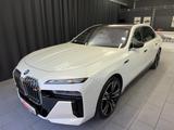 BMW M760 e xDrive M-SPORT|TV|B&W|SKY-LOUNGE|MEGAVOLL