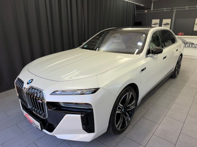 BMW M760 e xDrive M-SPORT|TV|B&W|SKY-LOUNGE|MEGAVOLL