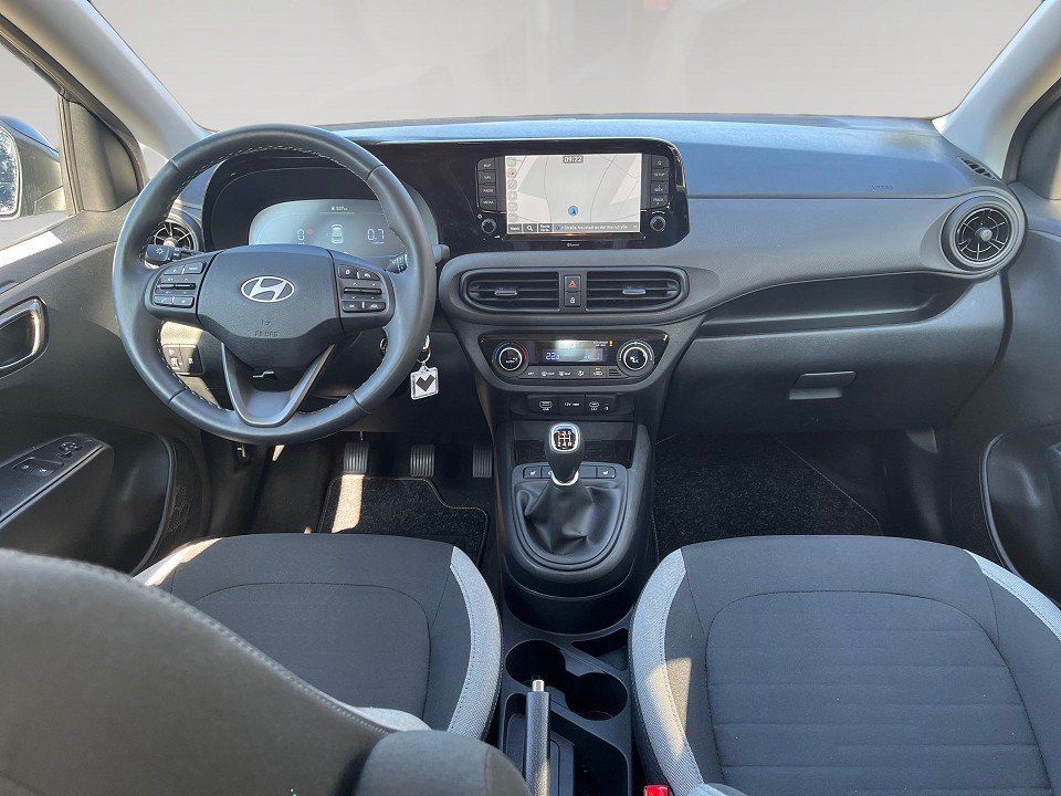 Fahrzeugabbildung Hyundai i10 1.0i 63PS Trend Komfort