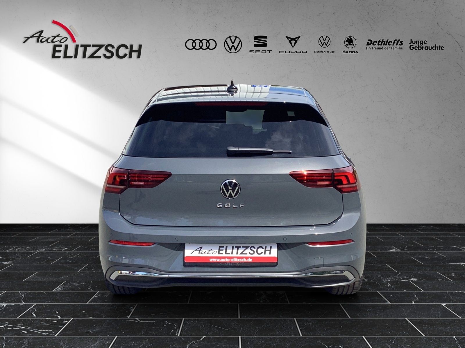 Fahrzeugabbildung Volkswagen Golf VIII eTSI Edition 50 DSG Matrix AHK Pano HU