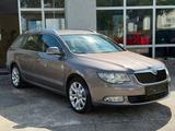 Skoda Superb 3.6 V6 4x4*1.Hand-Navi-Xenon-SERVICE NEU* - Skoda Superb: Kombi, 3.6