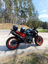 KTM Duke 890 GP - KTM 890 DUKE GP