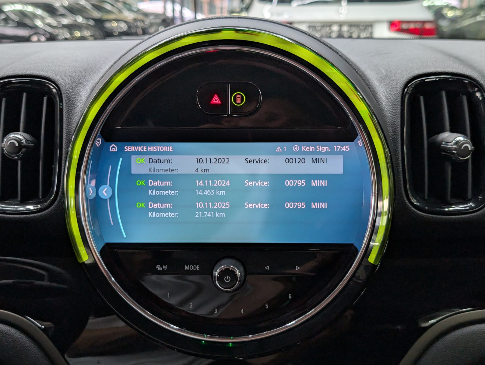 Fahrzeugabbildung MINI Countryman SE (Cooper) Essential Trim All4 94%So