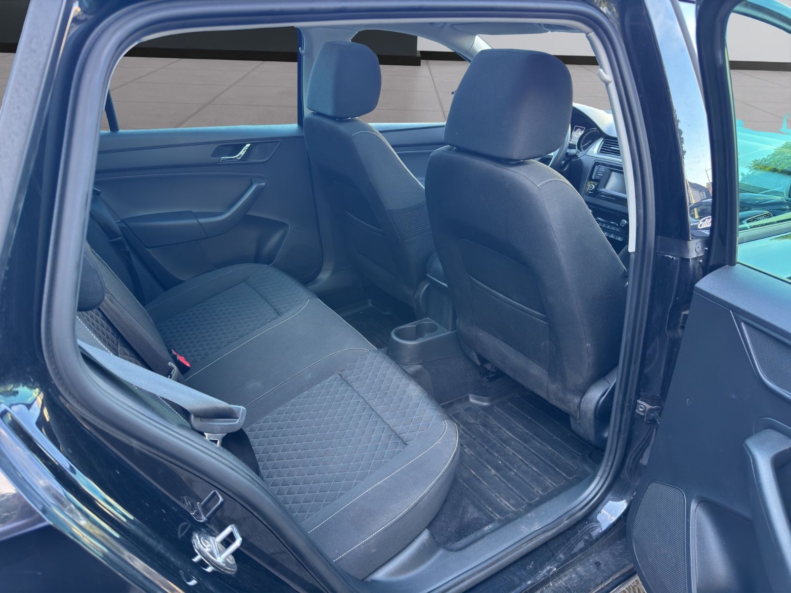 Fahrzeugabbildung SKODA Rapid Spaceback Edition*Pano*TÜV*Neu*2.Hand*