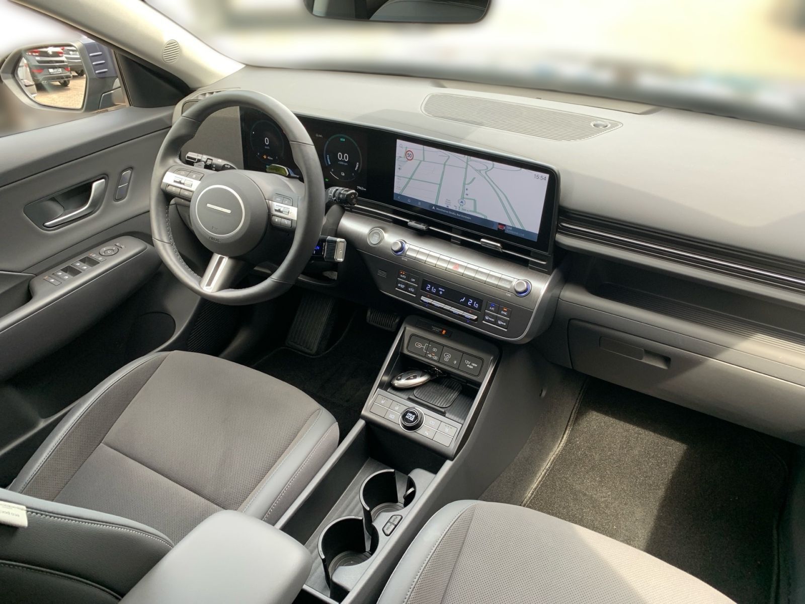 Fahrzeugabbildung Hyundai KONA 1.6 GDI Prime Hybrid Sitz Paket BOSE