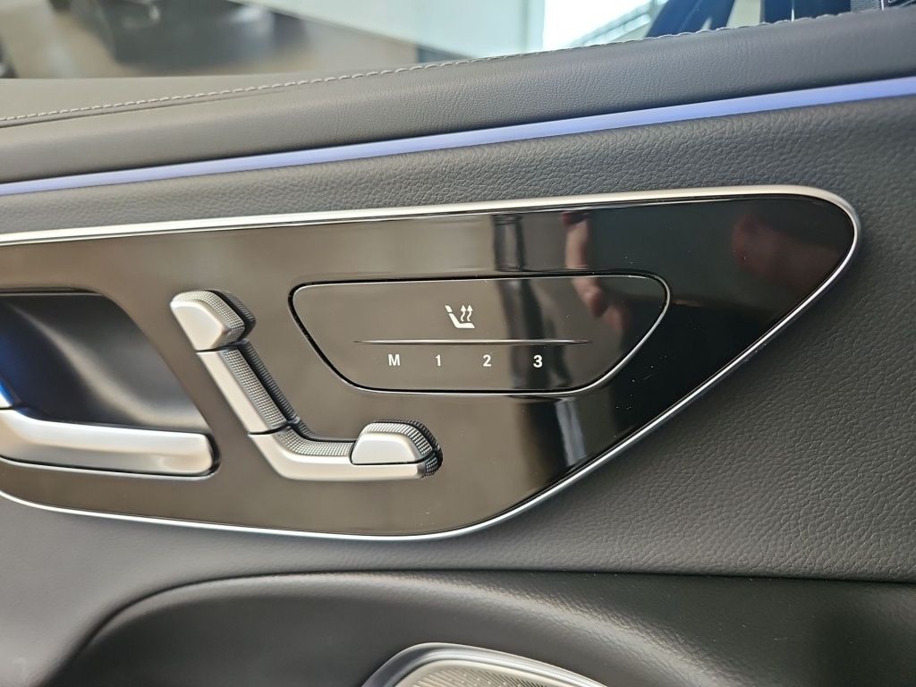 Fahrzeugabbildung Mercedes-Benz E 200 AMG Distronic+ Memory LED 360° Sport Burm.
