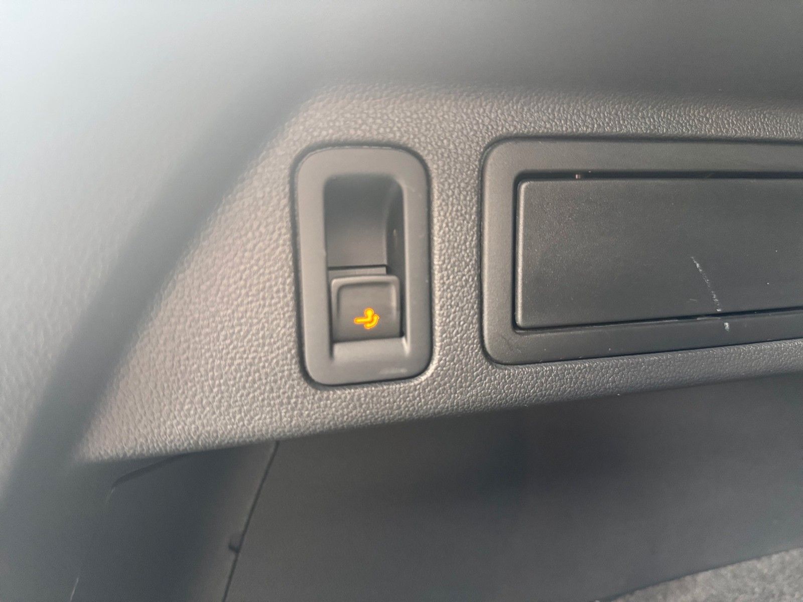 Fahrzeugabbildung Volkswagen Tiguan Highline 2.0TDI 4Motion