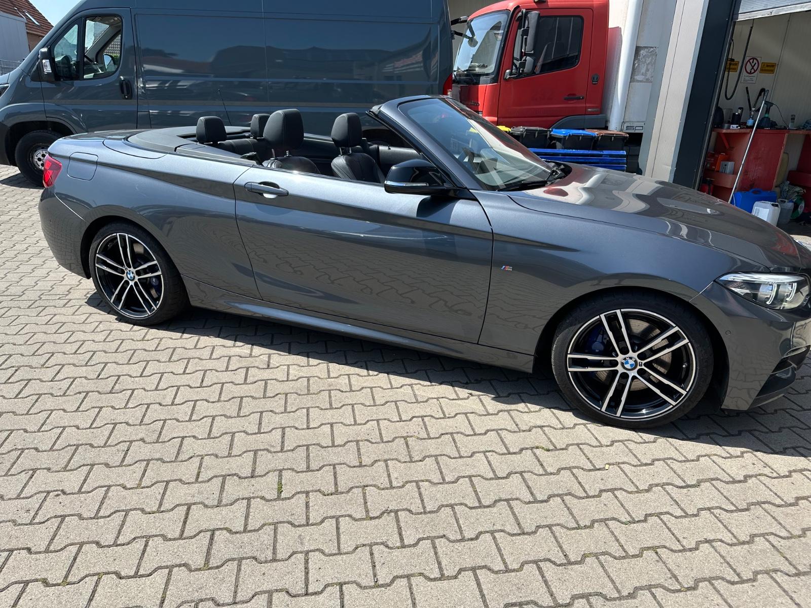 BMW M240i Leder Navi Kamera PDC Spur 60470KM