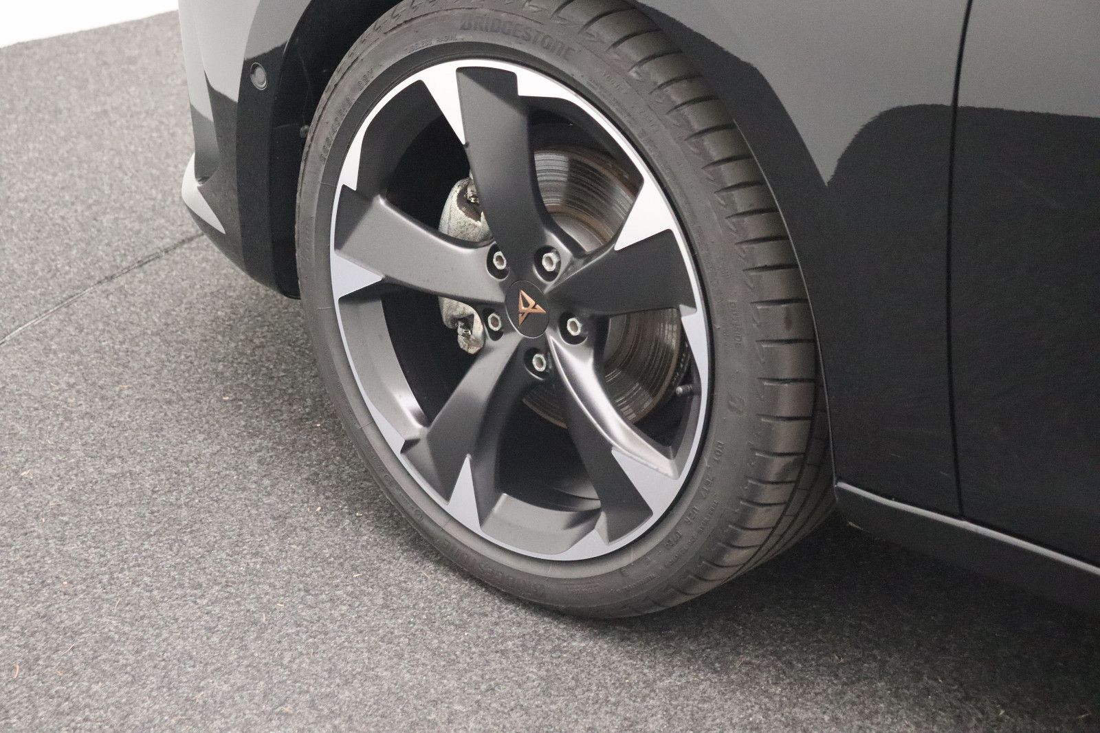Fahrzeugabbildung CUPRA Leon ST 1.5 eTSI DSG LED Pano Beats