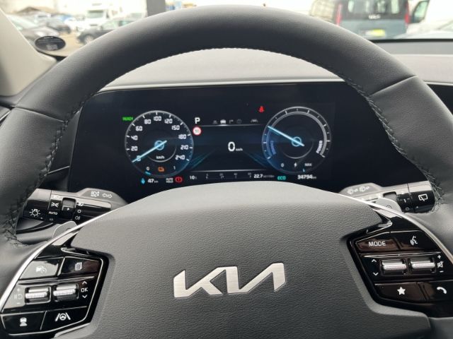 Fahrzeugabbildung Kia Niro 64,8 kWh SPIRIT *ANHÄNGERKUPPLUNG*NAVIGATIO