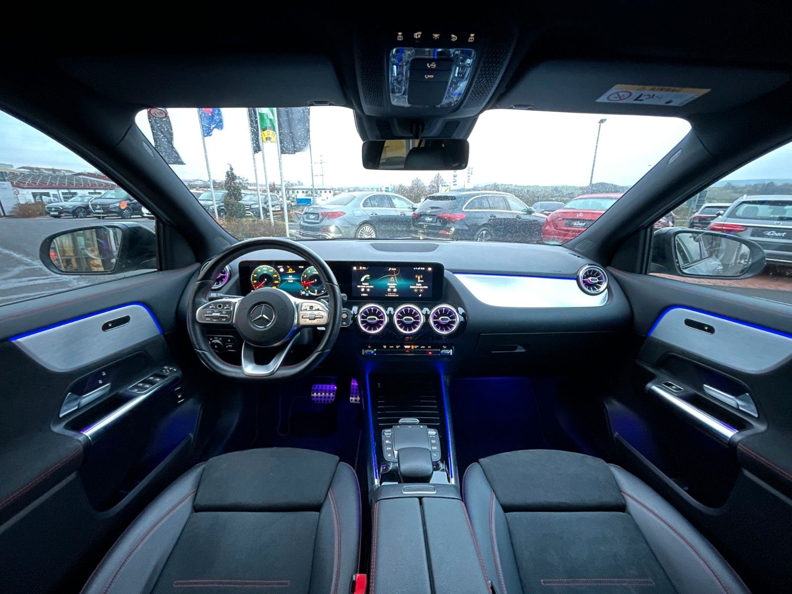 Fahrzeugabbildung Mercedes-Benz GLA 200 AMG+Ambiente+TotW+Night+RKamera+19Zoll