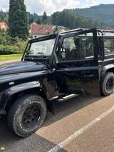 Land Rover Defender 110 TD4 Station Wagon E E - Land Rover Defender: Schwarz