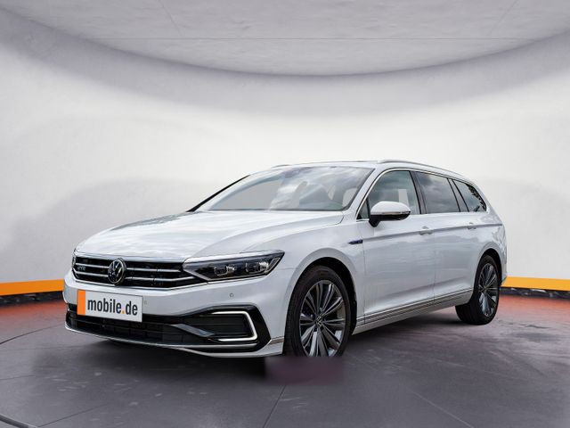 Volkswagen Passat Variant GTE eHybrid Navi AHK Pano Head-up