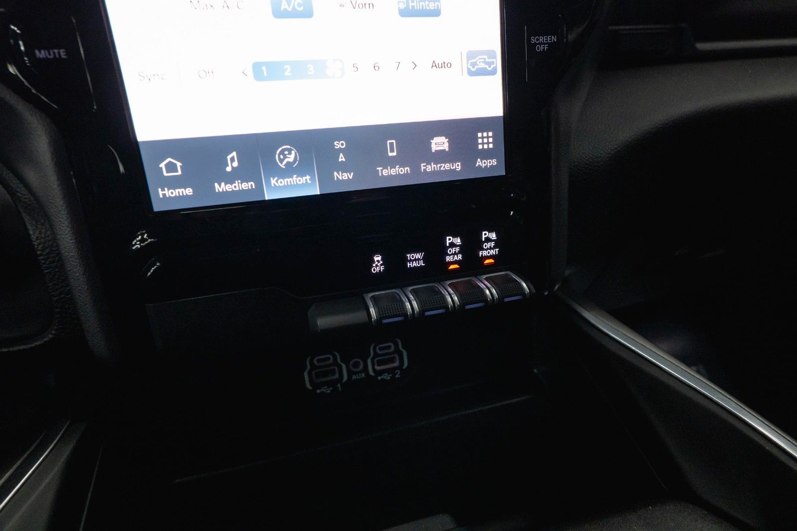 Fahrzeugabbildung Dodge RAM 5.7 V8 HEMI 4x4 LARAMIE TRX OFFROAD PAKET