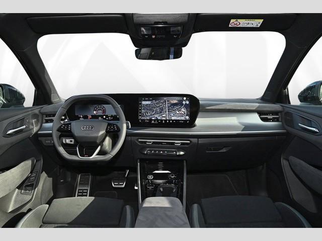 Audi Q3 SUV TFSI tronic S line Matrix Pano DCC AHK So