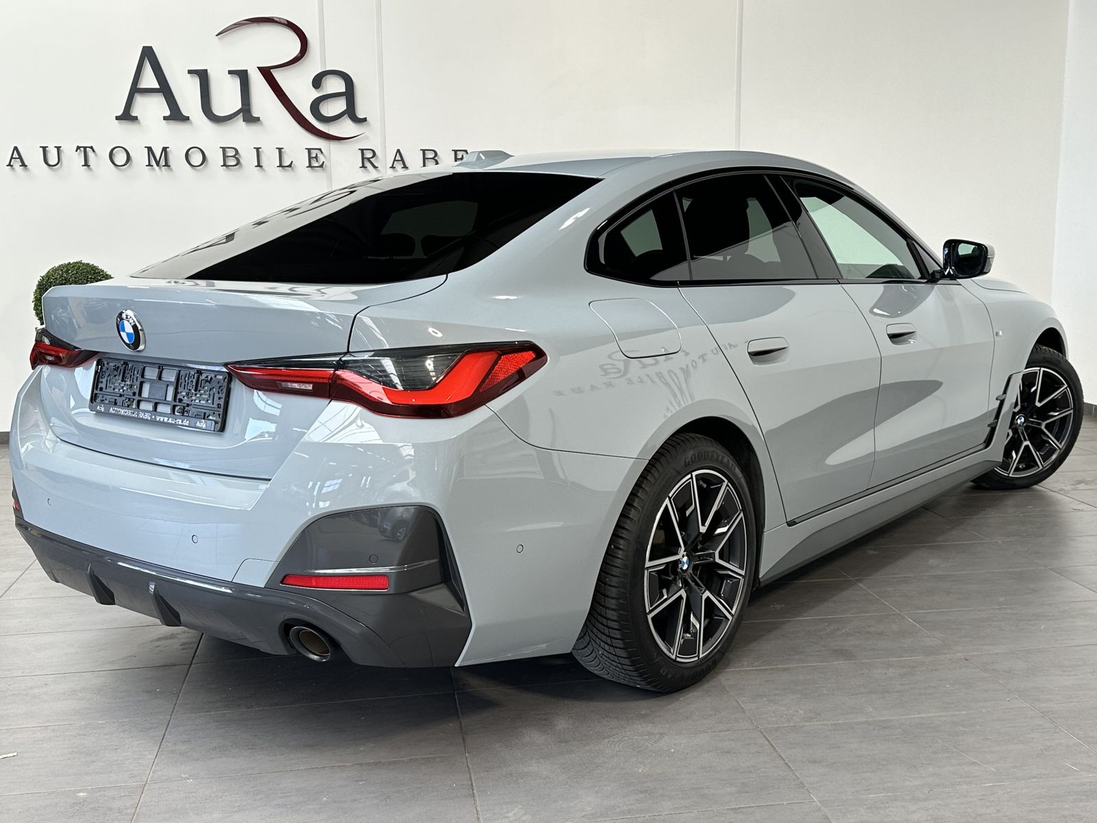 Fahrzeugabbildung BMW 420i Gran Coupé Aut. M-Sport NAV+LED+HIFI+1.HD