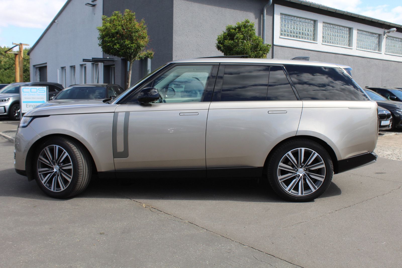 Land Rover Range Rover HSE D 300+Panoramad.+AHK+HUD+22 Zoll