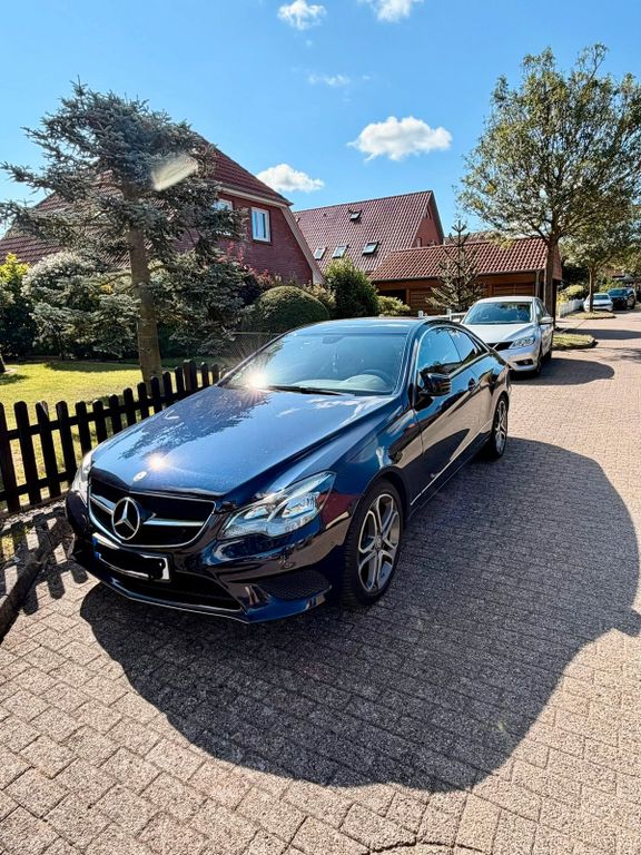 Image of Mercedes-Benz E 250