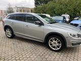 Volvo V60 Cross Country - gebrauchte Volvo V60 Cross Country aus dem Jahr 2016
