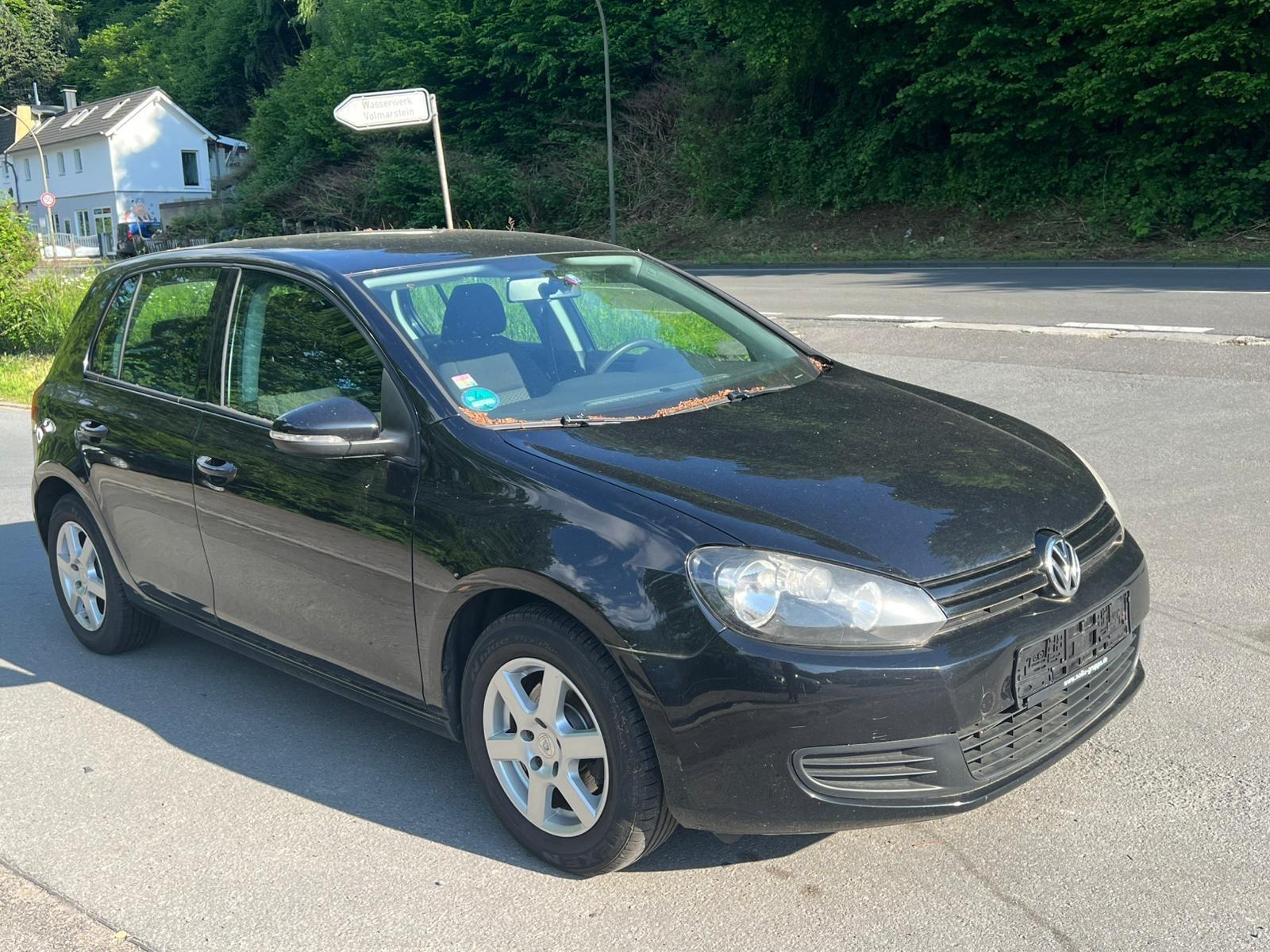 Volkswagen Golf VI Trendline. Motor läuft unruhig.