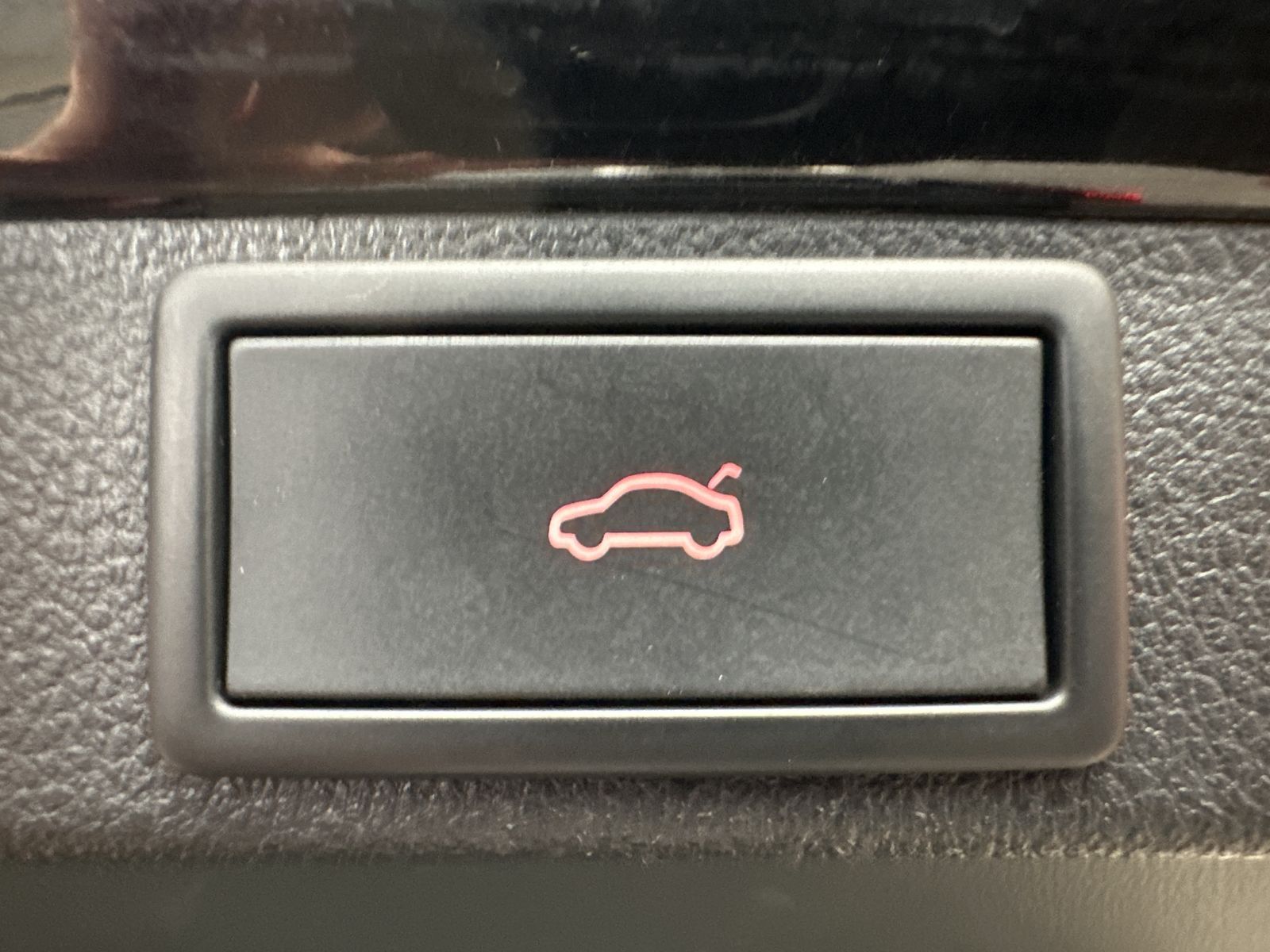 Fahrzeugabbildung SKODA Octavia Combi First Edition NAV+LED+PANO+LHZG+VC