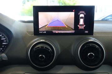 Audi Q2 30 TFSI FRONT+KEY+LED+NAVI+17"