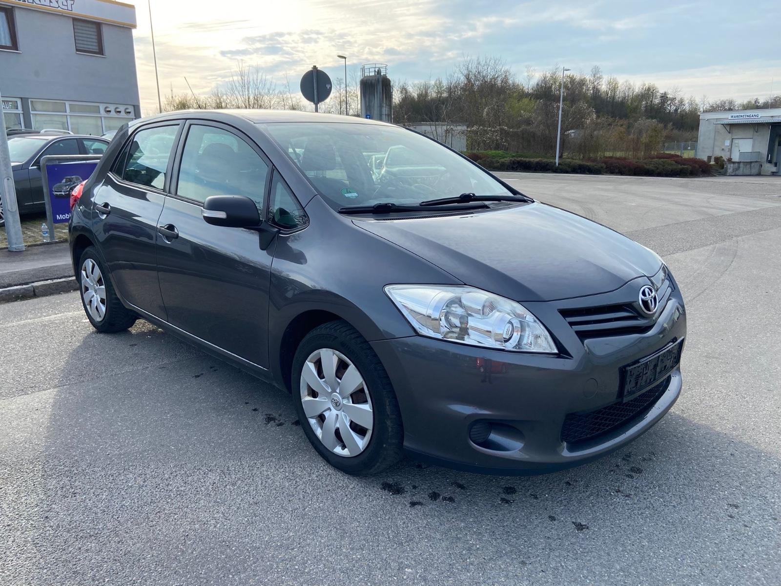 Toyota Auris Basis