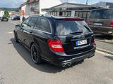 Mercedes-Benz C 63 AMG C 63 T AMG AMG - Mercedes-Benz C 63 AMG aus 2012