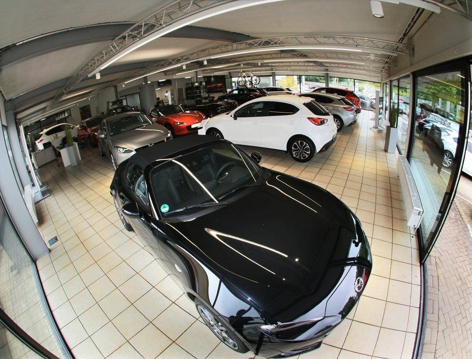 showroom-image-main