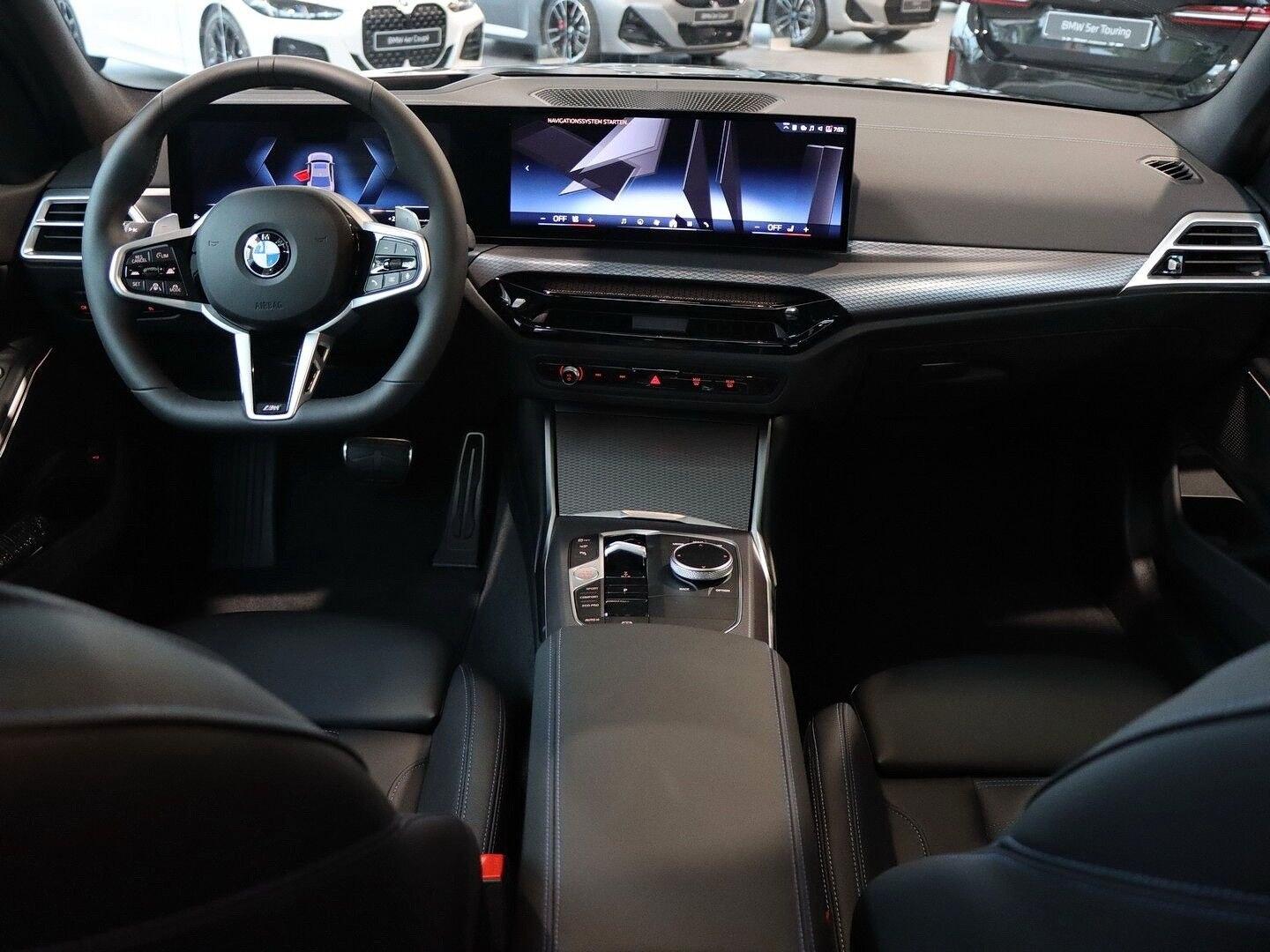 BMW 320d M Sport Pro Glasdach AHK Black Sale 2026