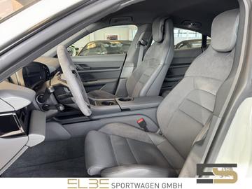 2020 Porsche TAYCAN 缩略图 12