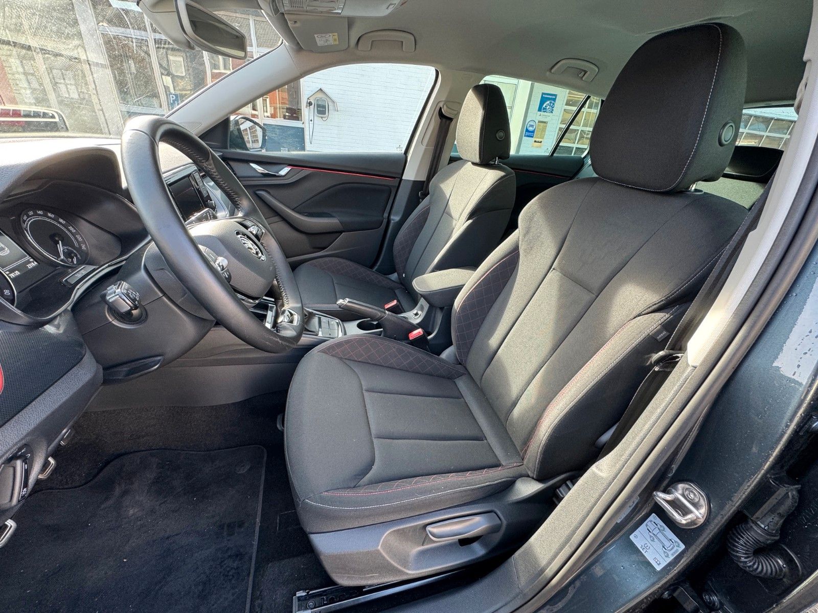 Fahrzeugabbildung SKODA Scala Ambition