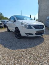 Opel Corsa D Color Edition - Opel Corsa aus 2011: Color Edition