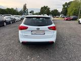 Kia cee'd / Ceed Scheckheft Tempomat Sitzheizung - gebrauchte Kia cee'd / Ceed aus dem Jahr 2014