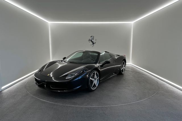 Ferrari 458 Spider / Nero Daytona / Ferrari Approved