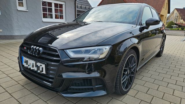 Audi S3 Sportback 2.0 TFSI quattro