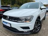 Volkswagen Tiguan Trendline BMT/Start-Stopp 1.HAND NAVI PDC - Volkswagen Tiguan: Trendline