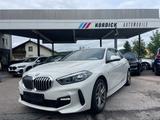 BMW 118iA ///M-SPORTPAKET F40/LC+/LED/SHZ - BMW 118 mit Benzin-Antrieb: Limousine, 118i Sportpaket