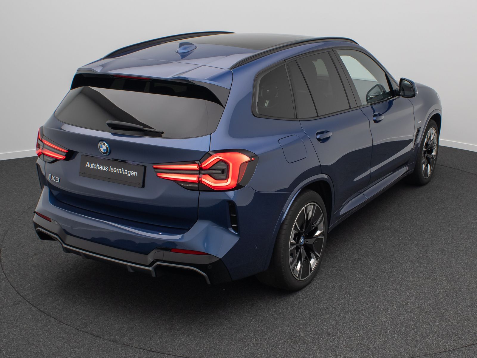 Fahrzeugabbildung BMW iX3 Impressive M Sport Panorama 360°HUD DAB H/K